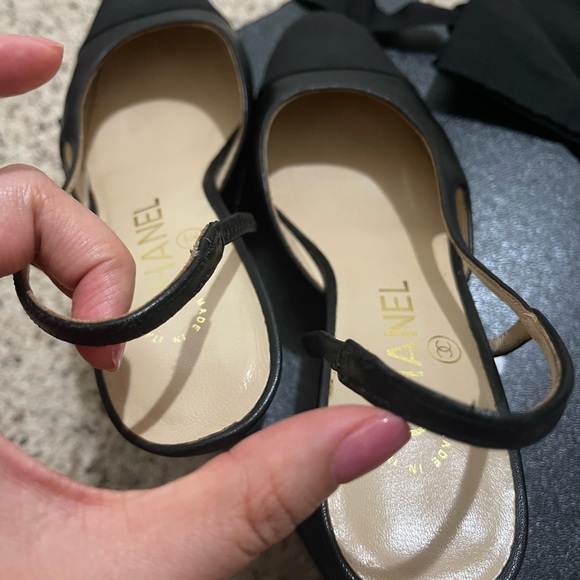 Classic Chanel Slingback - Picture 1 of 5